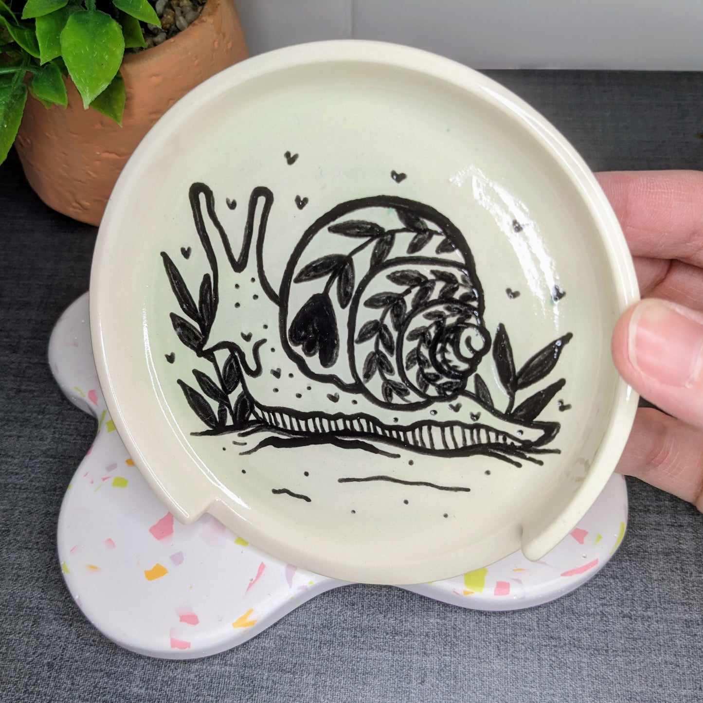 Snail with Tulips Spoon Rest - Light Green