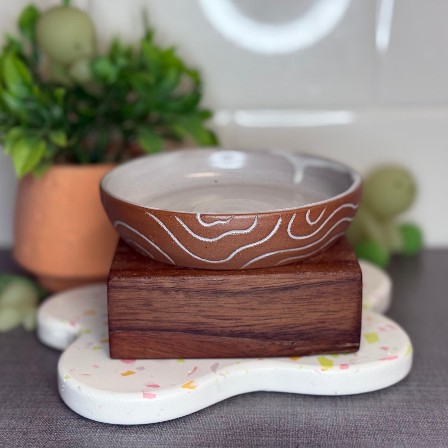 White Topo Trinket Bowl 1
