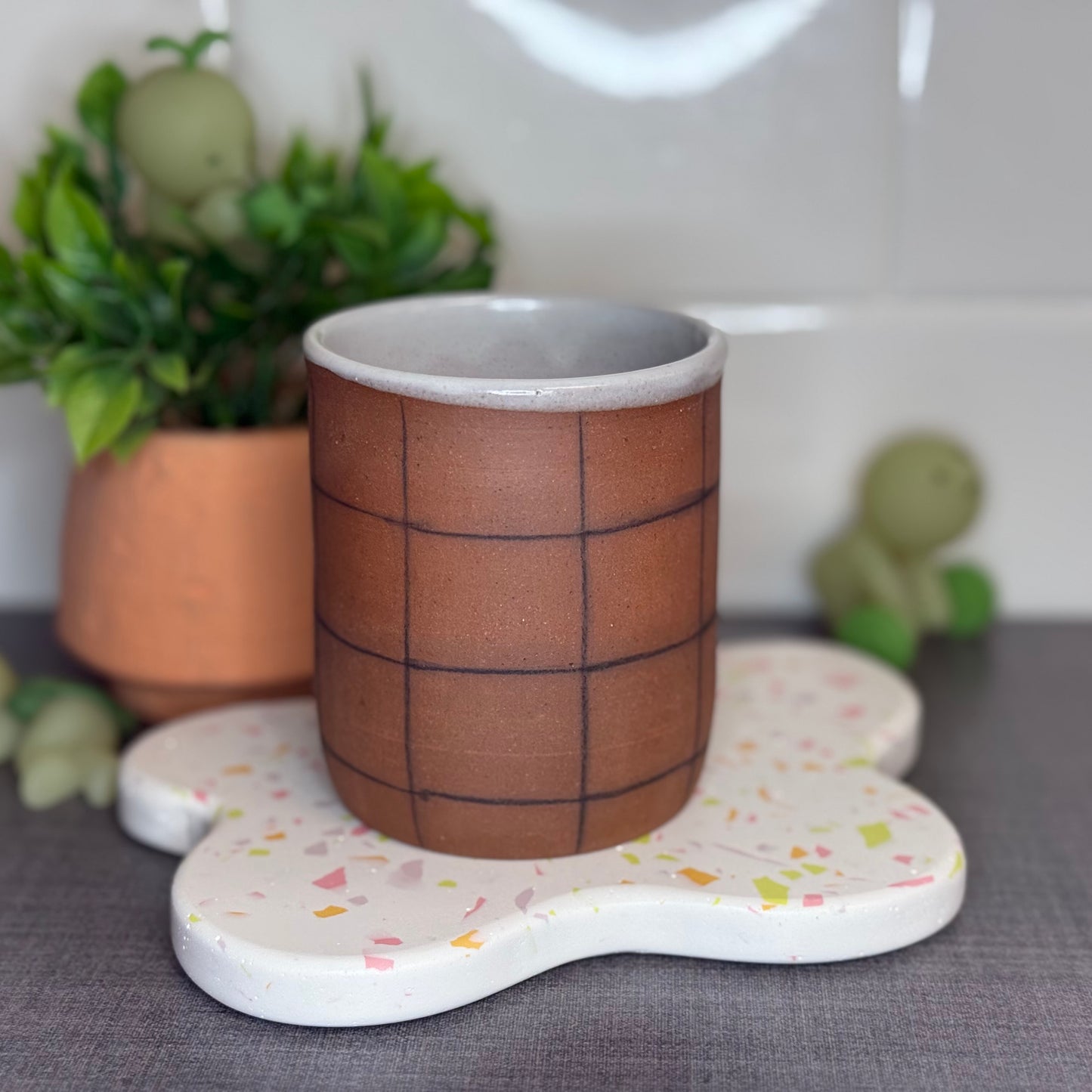 Black Checked Lines Cup 1