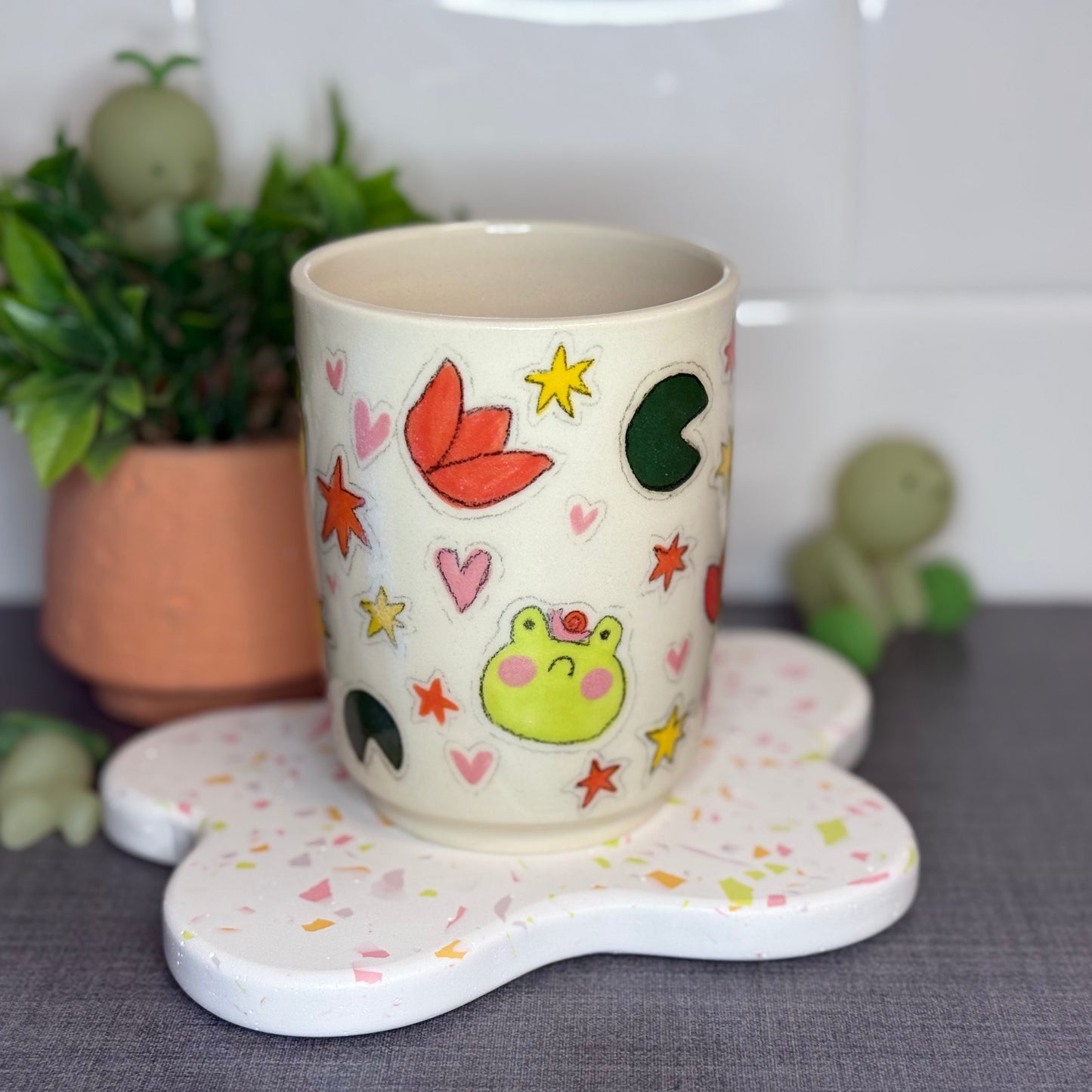 Frog Sticker Cup