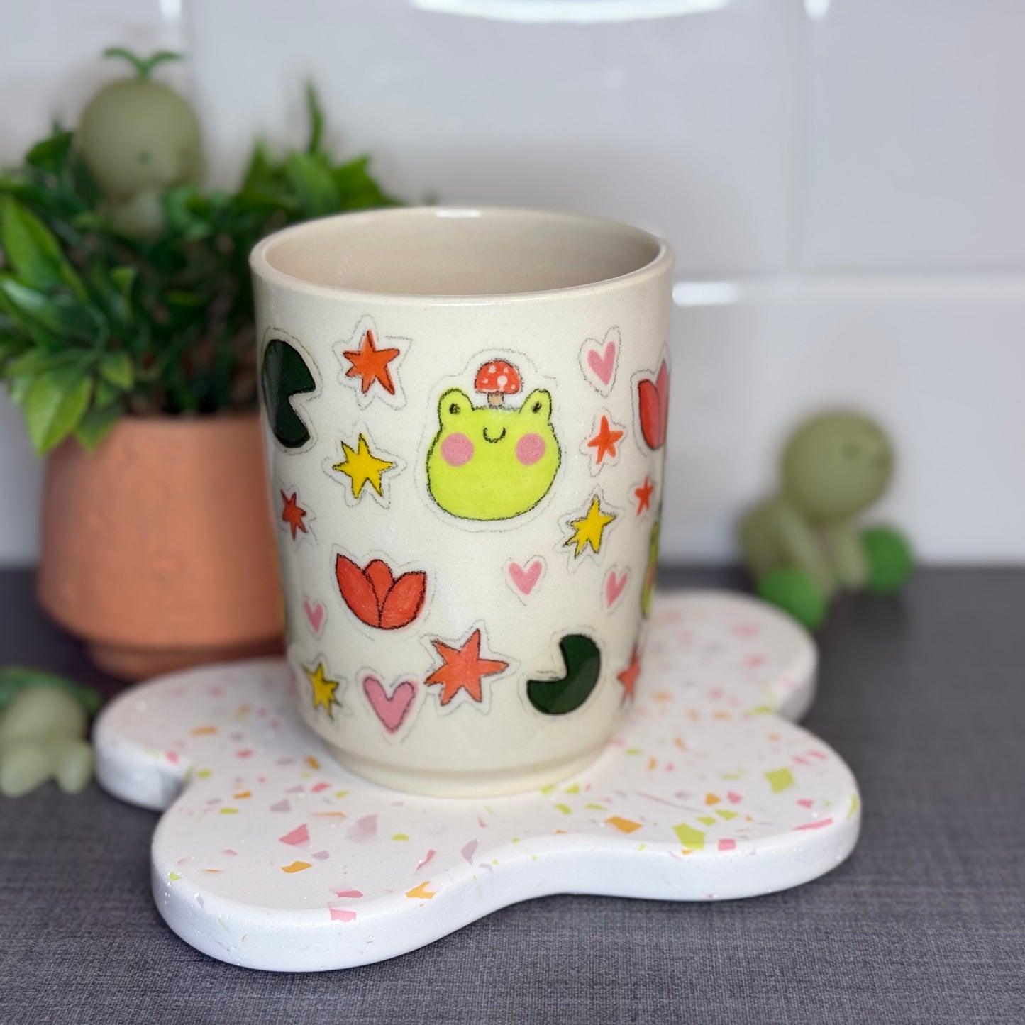 Frog Sticker Cup