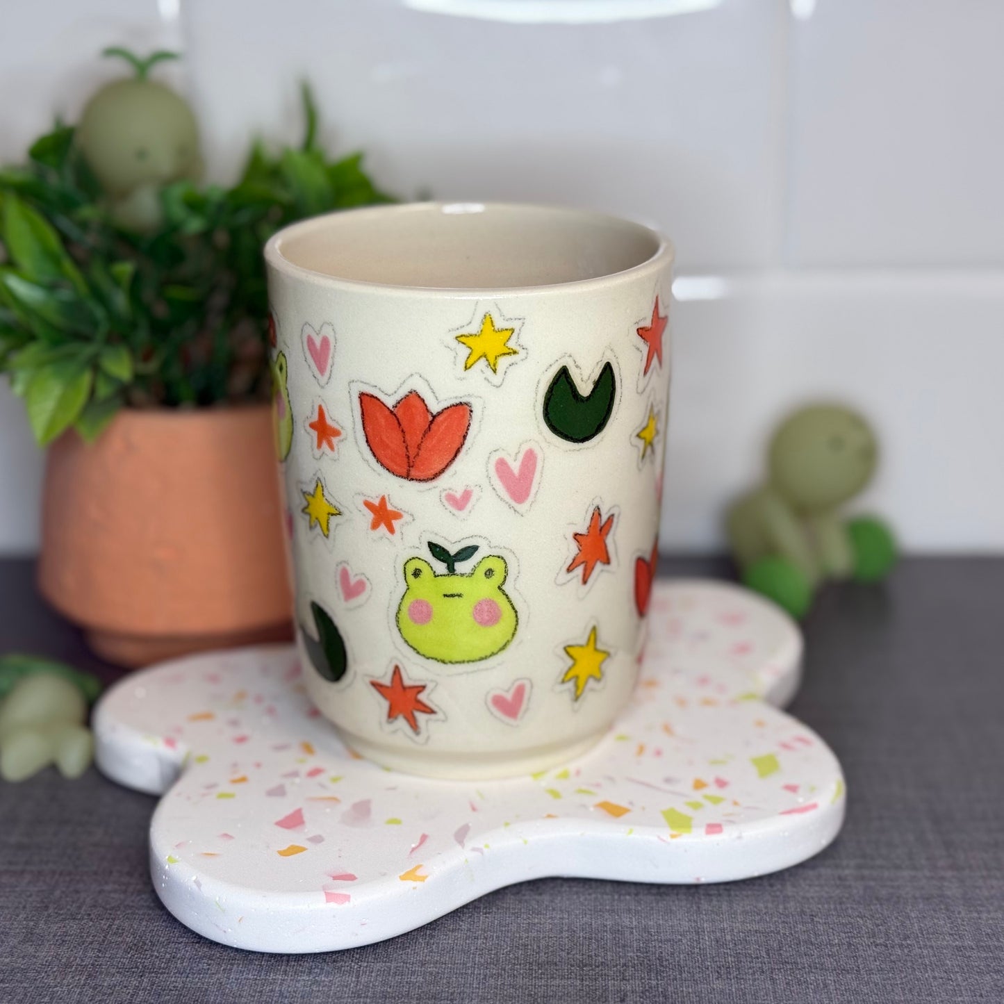 Frog Sticker Cup