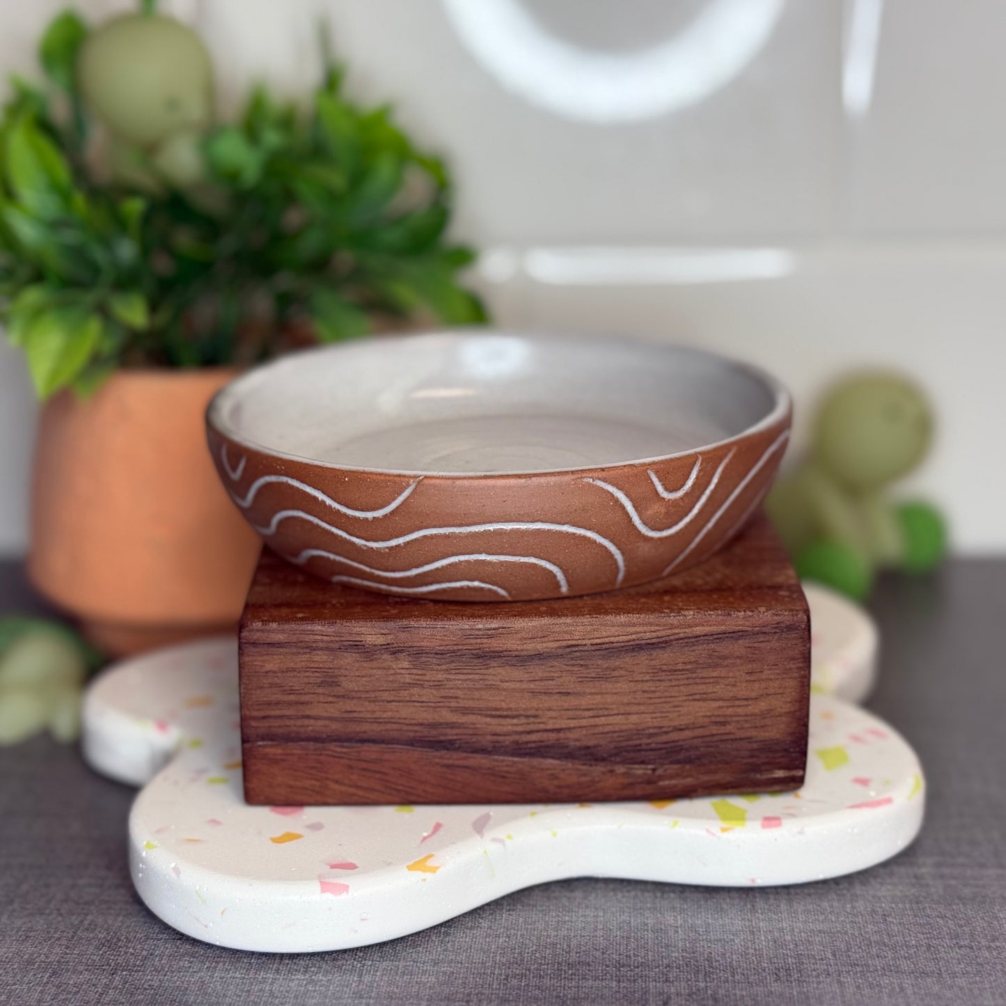 White Topo Trinket Bowl 1