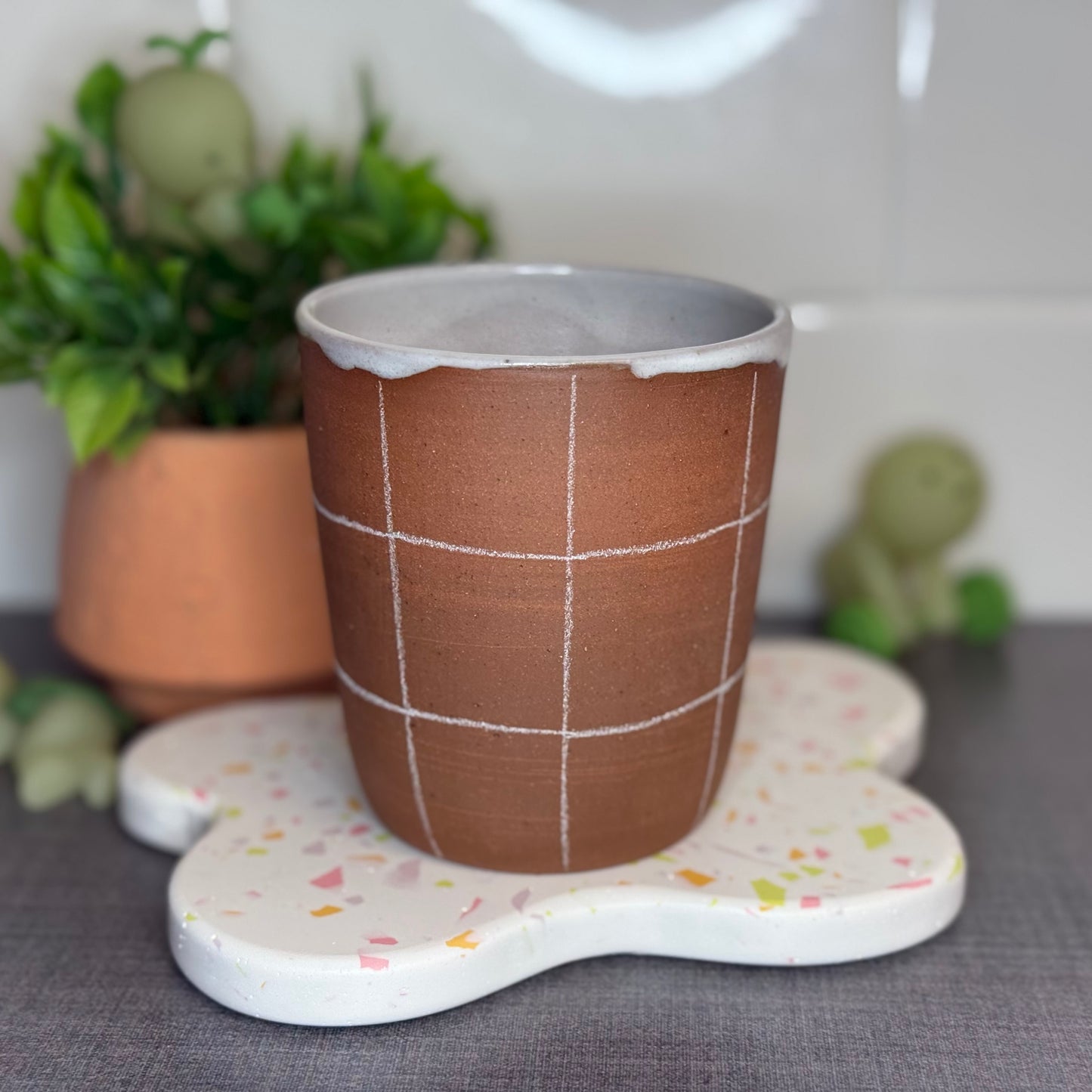 White Checked Lines Cup 1