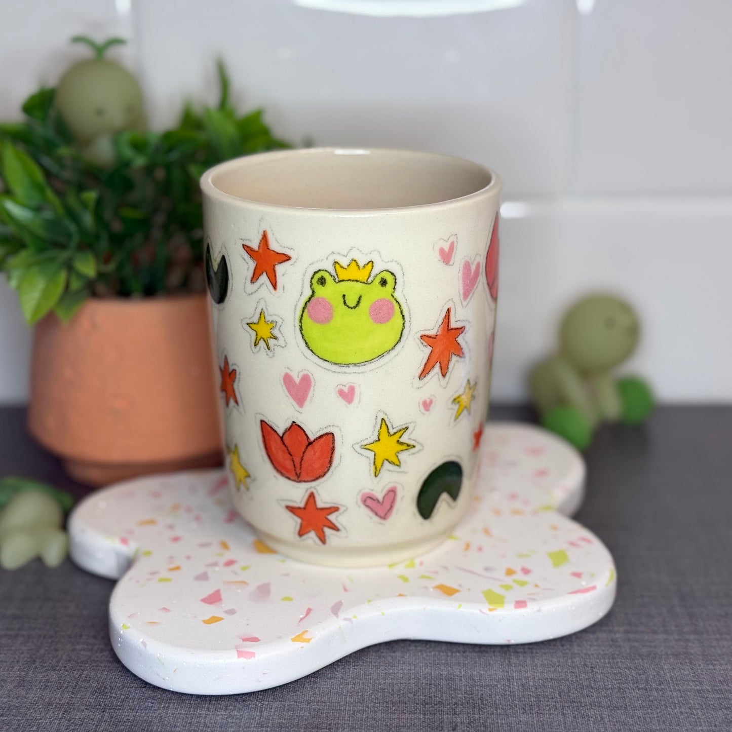Frog Sticker Cup